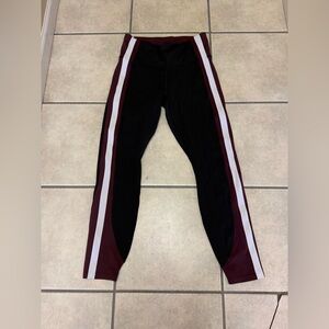 Athleta red/black crunch 7-8 tight leggings Red/Black S